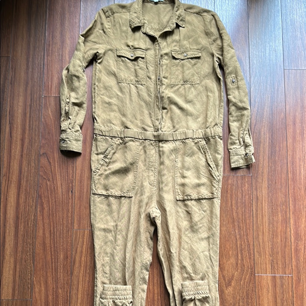 🟤🟤EUC LOFT Tan Jumpsuit with Relaxed Fit and Utility Style🟤🟤